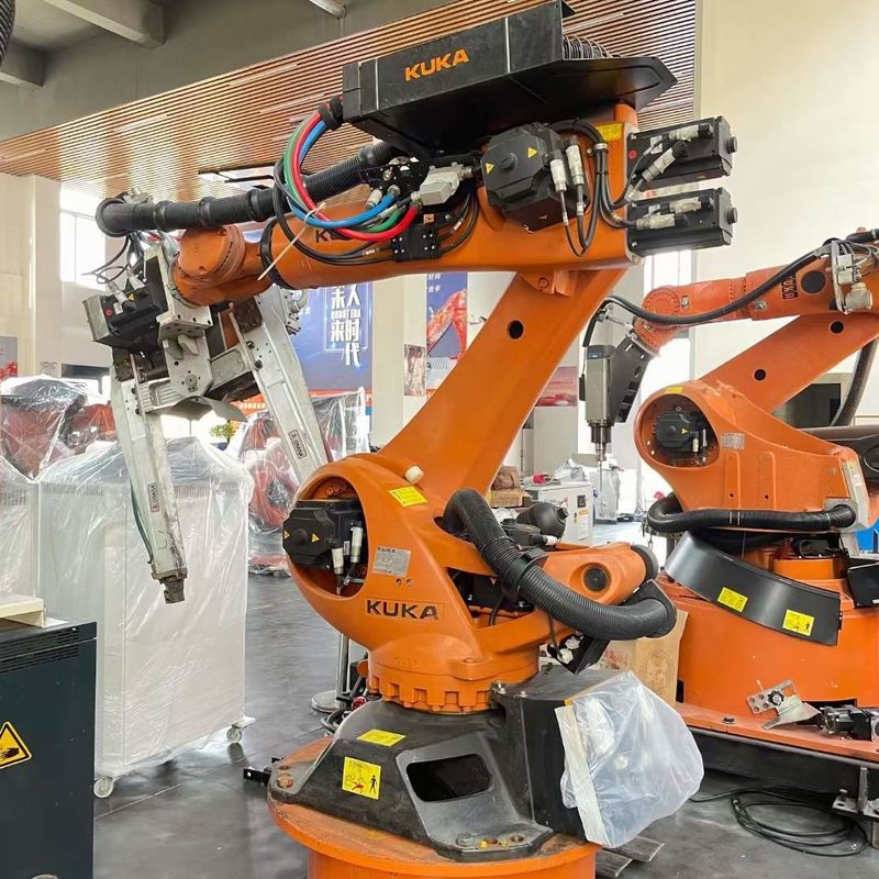 Zainstalowanie na ścianie wykorzystane roboty KUKA z 6 ośmi i IP 65 Bezpieczeństwo 210kg Super ładunek pojemność!