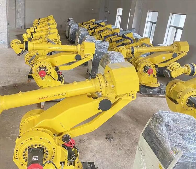 Fanuc R-2000iB-210F Prasa spawalniająca w punkcie, składanie paletyzacji, załadunek i rozładunek Robot obróbki obróbki