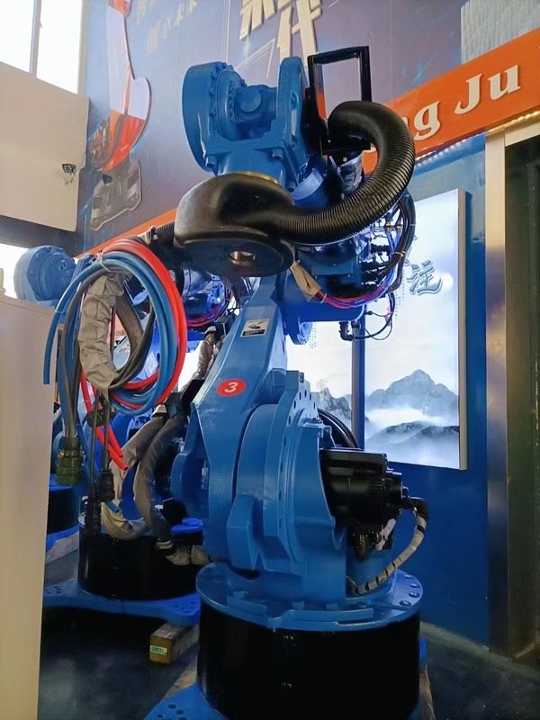 Szybka i dokładna automatyczna maszyna do spawania na bateriach ES200D Robot Yaskawa ES200D do spawania, obsługi i paletowania