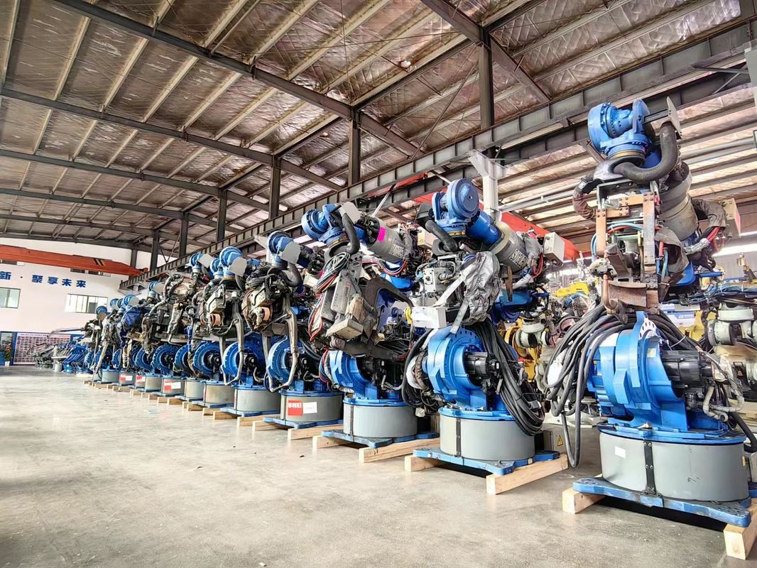 Szybka i dokładna automatyczna maszyna do spawania na bateriach ES200D Robot Yaskawa ES200D do spawania, obsługi i paletowania