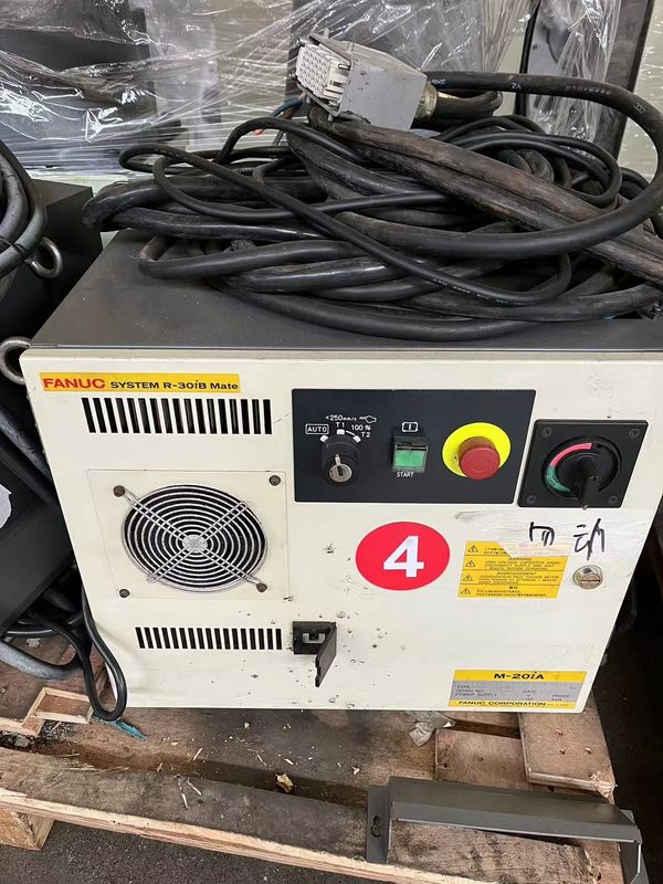 FANUC M-20iA/10L, ładunek 10 kg, zasięg 2009 mm, roboty do obróbki materiałów spawalniczych, roboty do obróbki maszyn, ładowanie