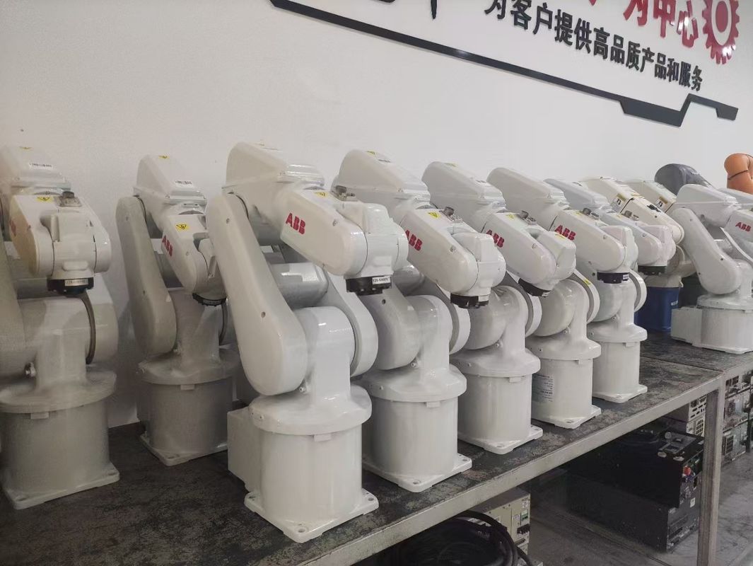 ABB IRB 1200 (5/0.9) Robot do obróbki części, polerowania, pomiaru, montażu części
