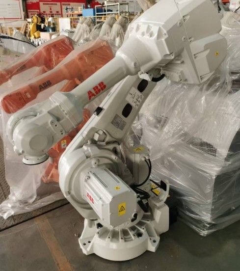 IRB 4600-60/2.05 IRC5 Kontroler Używany ABB Roboty 6-osiowe ramię robotyczne 2050 mm Zakres bardzo niezawodny i wydajny
