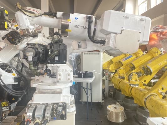Używany robot do przenoszenia i paletyzacji CR50 firmy Yaskawa