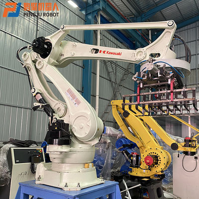 CP180L wielofunkcyjny robot paletyzujący używany robot Kawasaki z obciążeniem 180 kg