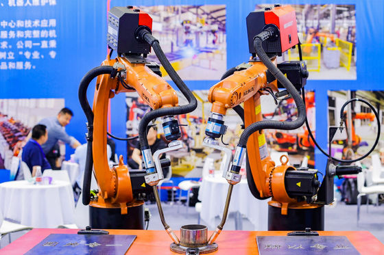 Używany robot spawalniczy KR5 R1400 z niskim obciążeniem