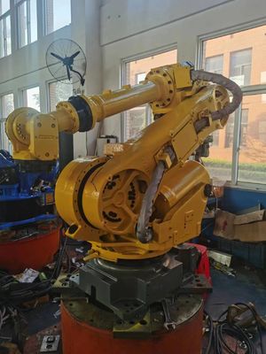 Ramię robotowe do przechowywania palet, ładowania i rozładunku palet
