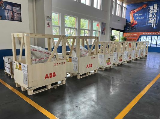 NOWA ABB IRB 2600 M2004 20/12 -1.65/1.85 20 kg Spawanie łukowe, obróbka prasowa, załadunek i rozładunek części, obróbka