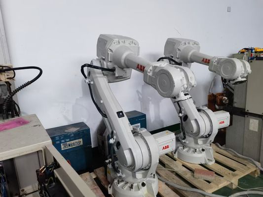 ABB IRB 4600-60/2.05 2050mm Range Medium Payload Robot do zautomatyzowanej obróbki maszyn i obróbki materiałów